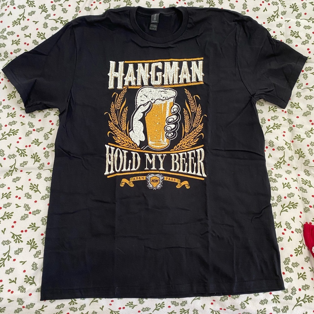 NWOT AEW t shirt